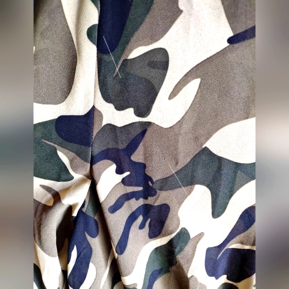 Ashley Stewart Camo Print Faux Wrap Sheer Blouse 3/4 Sleeve Relaxed Fit - Picture 3 of 5